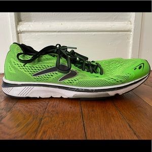 Newton Running Gravity 8